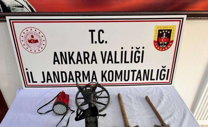 Ankara’da kaçak kazı yapan 2 kişi yakalandı