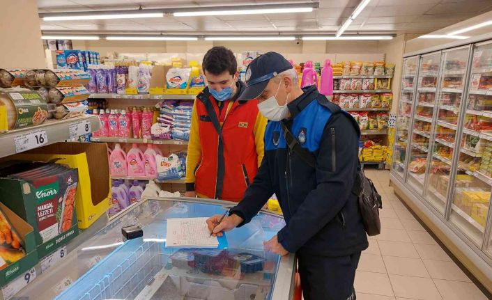 Bandırma Belediye zabıtasından marketlere fiyat denetimi yapıldı