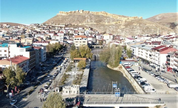 Bayburt’ta ihracat 128 dolar, ithalat 879 dolar olarak gerçekleşti