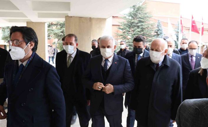 Binalı Yıldırım Eskişehir’de