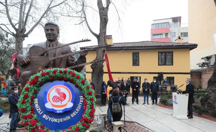 Büyük usta Özay Gönlüm unutulmadı