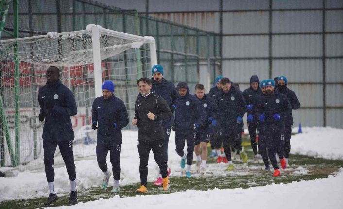 Çaykur Rizespor, Alanyaspor maçı hazırlıklarına ara vermeden başladı