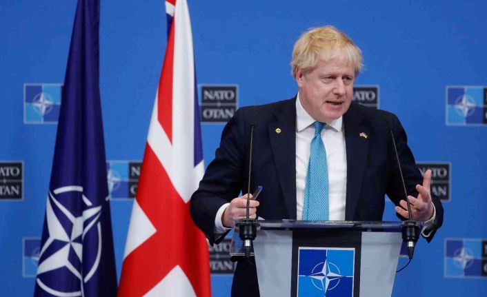 Johnson: “Ukrayna’ya ‘ölümcül yardımı’ artıracağız”