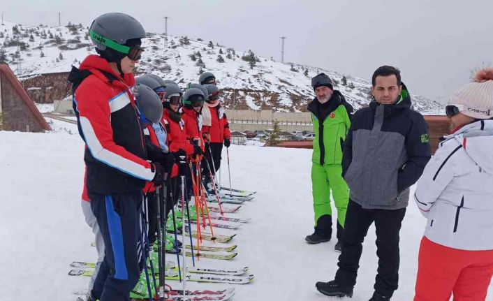 Kabadüzlü öğrenciler, Kayak yarışmalarında Ordu’yu temsil edecekler