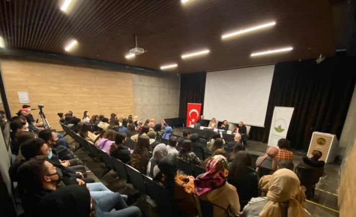 Kalemden kameraya edebiyat-sinema ilişkileri paneli