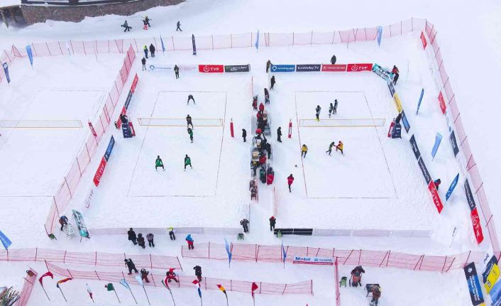 Kar Voleybolu Avrupa Kupası heyecanı Erciyes’te başladı