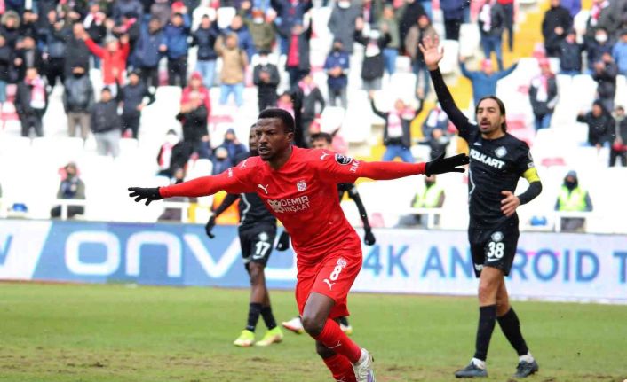 Kayode gol sayısını 7 yaptı