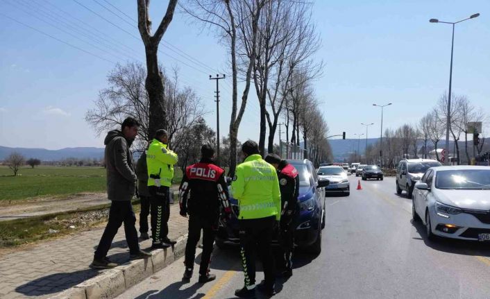 Kaza yapan yaralı motosiklet sürücüsü olay yerinden kaçtı