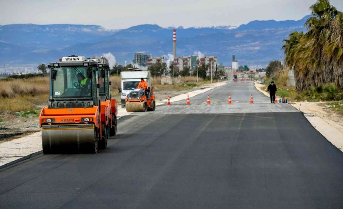 Kazanlı sahil yolunda çalışmalar aralıksız sürüyor