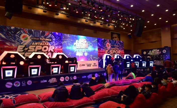 Kepez’de E-SPORFEST  heyecanı