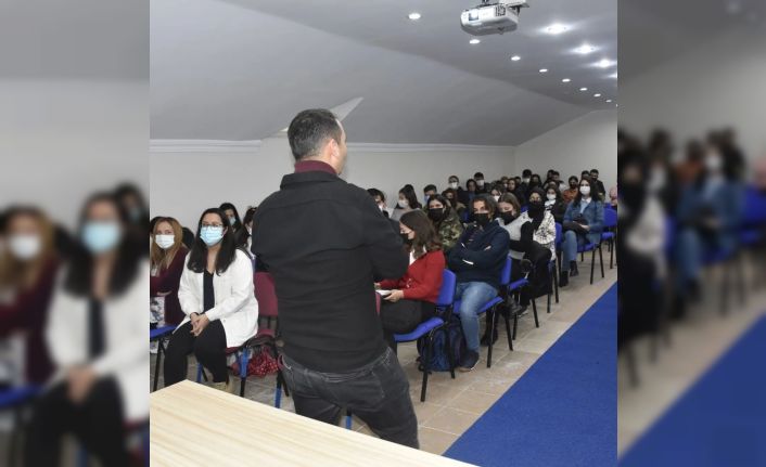Köyceğiz’de öğrencilere ’etkili iletişim’ semineri