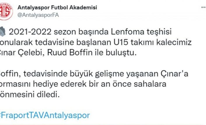 Ruud Boffin, lenfoma teşhisi konulan kaleciye formasını hediye etti