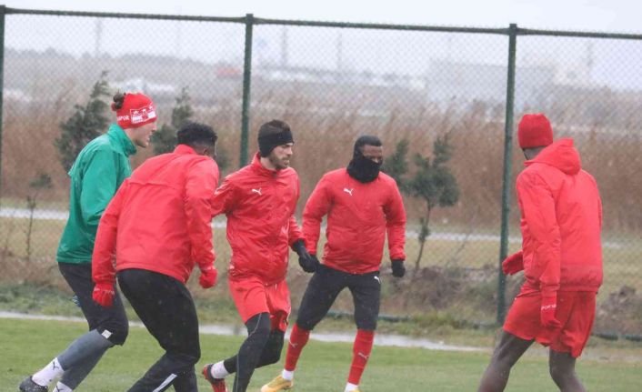 Sivasspor’da Fatih Karagümrük maçı öncesi 2 sakat!