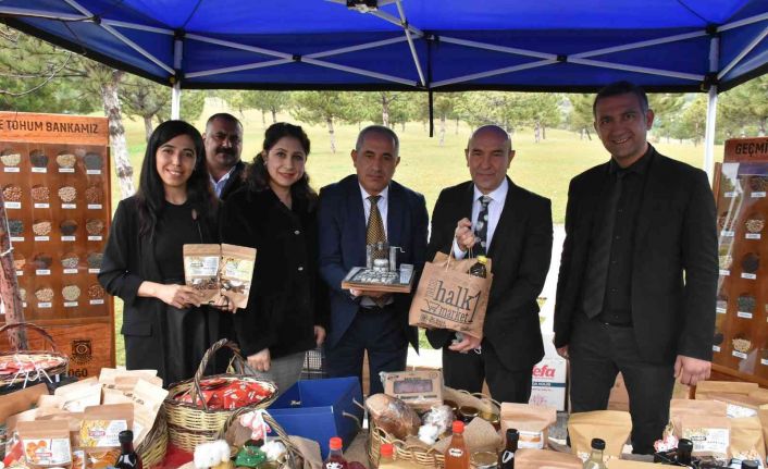 Tarsus Belediyesi, İzmir Tohum Takas Şenliğine katıldı