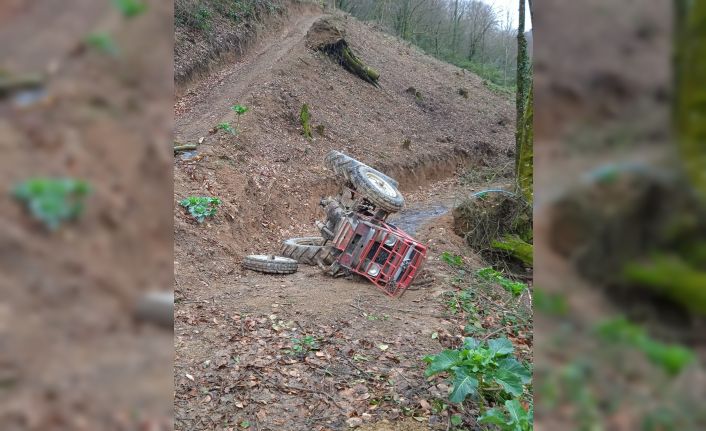 Traktör kazasında ağır yaralanan kişi hastanede hayatını kaybetti