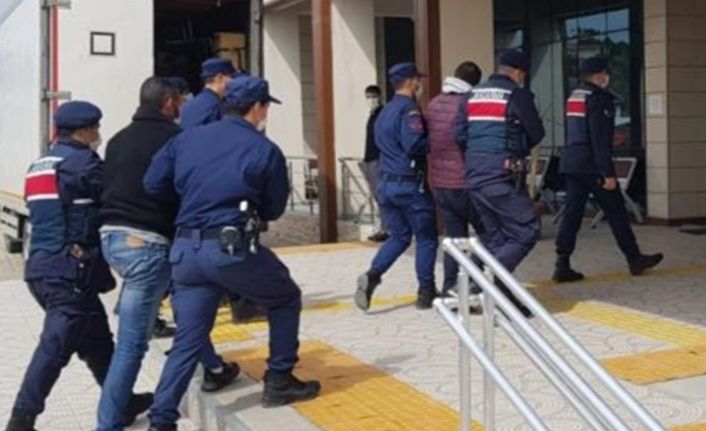 Türkiye’ye kaçak yollarla giren 6 yabancı Denizli’de yakalandı