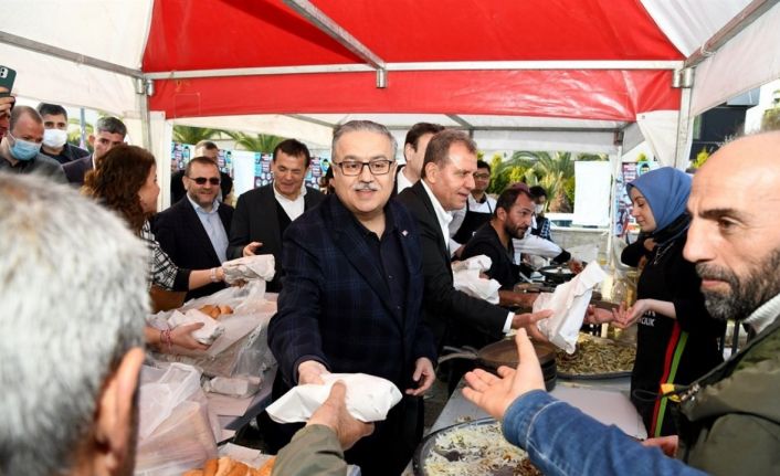 Vali Su ve Başkan Seçer ’Hamsi Festivali’ne katıldı
