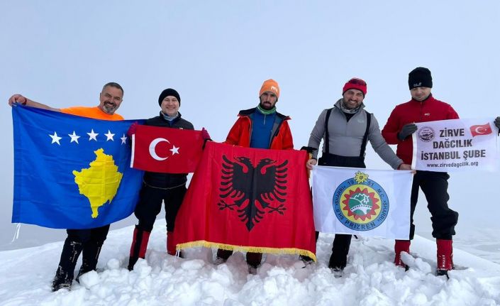 Van Büyükşehir Belediyesi dağcıları Van’da buluşturdu