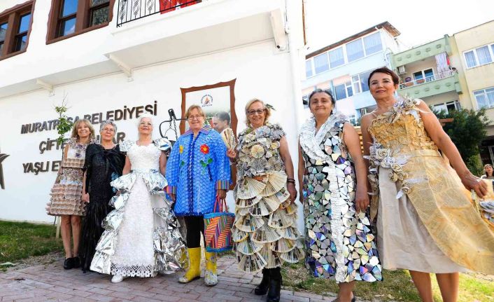 Yaşlı Evi sakinleri atıklardan hazırlanan kostümlerle defile yapacak