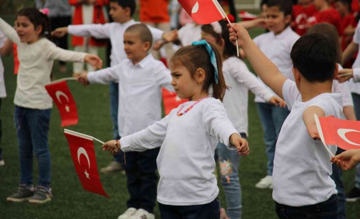 23 Nisan Ulusal Egemenlik ve Çocuk Bayramı Çaydeğirmeni’nde coşkuyla kutlandı