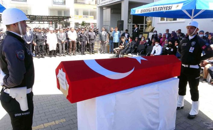 48 yaşındaki polis memuru, kansere yenik düştü