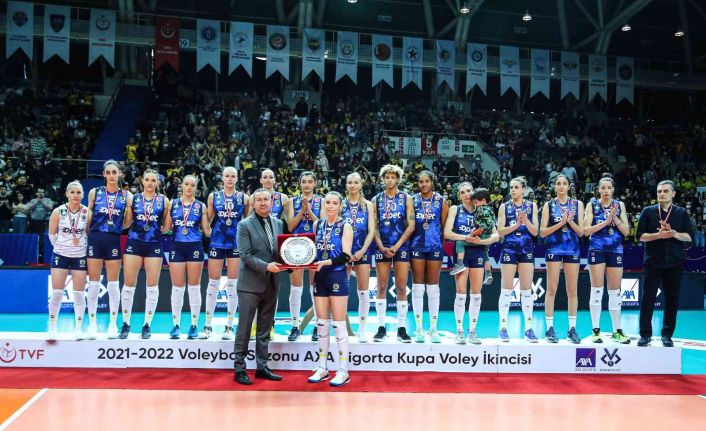 AXA Sigorta Kadınlar Kupa Voley’in şampiyonu VakıfBank