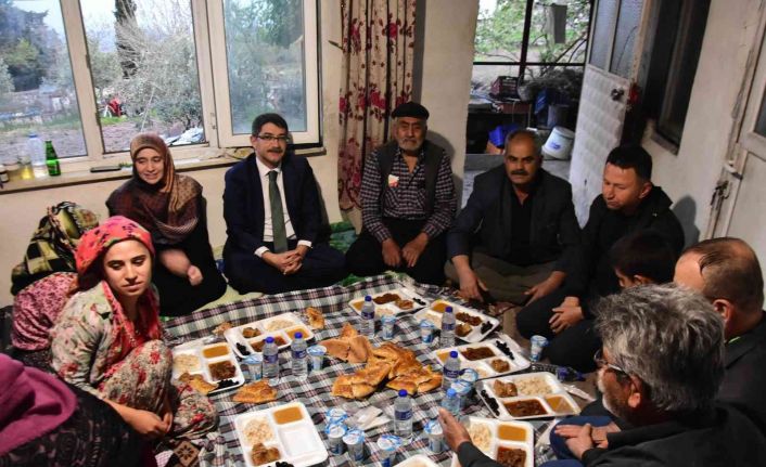 Başkan Çelik iftarı Gökbellilerle, sahuru Kağızmanlılarla yaptı