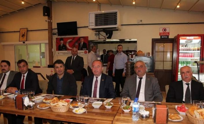 Başkan Şahiner, üniversite öğrencileri ile iftarda buluştu