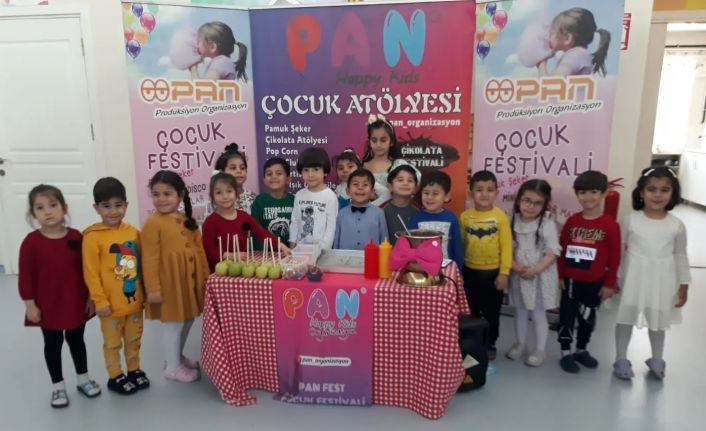 Ceyhan’da 23 Nisan coşkusu