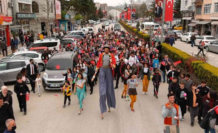 Çocuklar 23 Nisan heyecanı ve coşkusunu doya doya yaşadılar