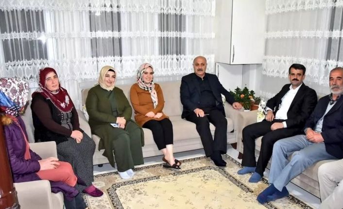 Doğanşehir’de çat kapı iftar programları sürüyor