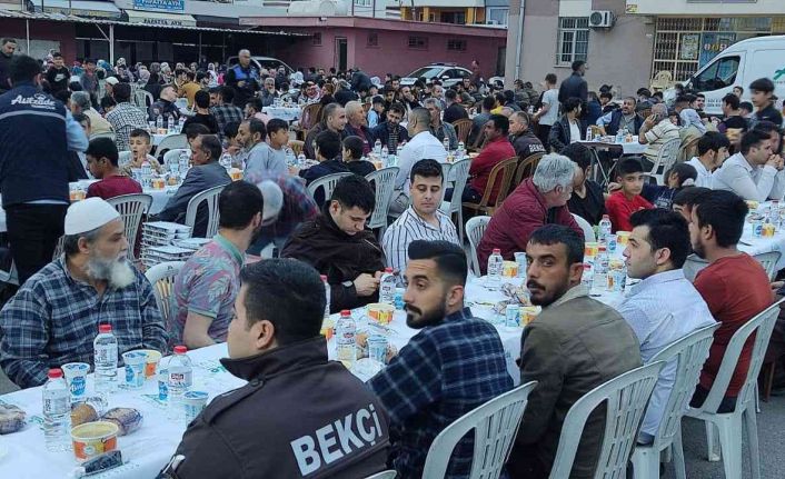 Emniyet mensupları vatandaşlar ile iftarda buluştu