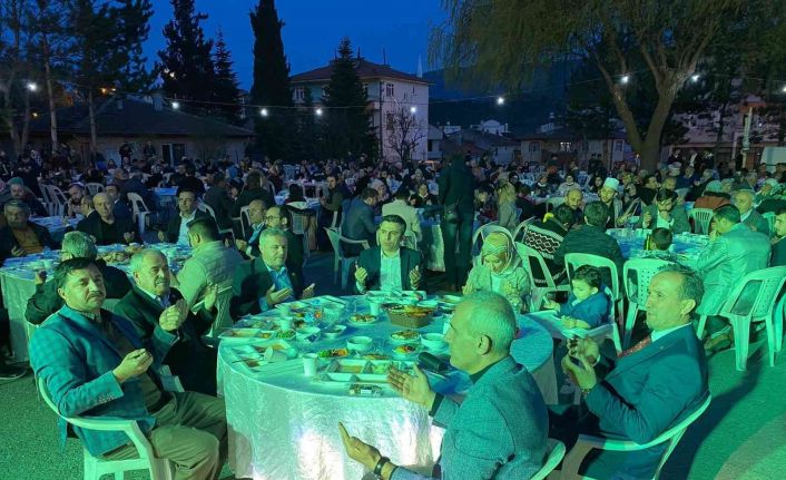 Hanönü’de bin kişi birlikte oruç açtı