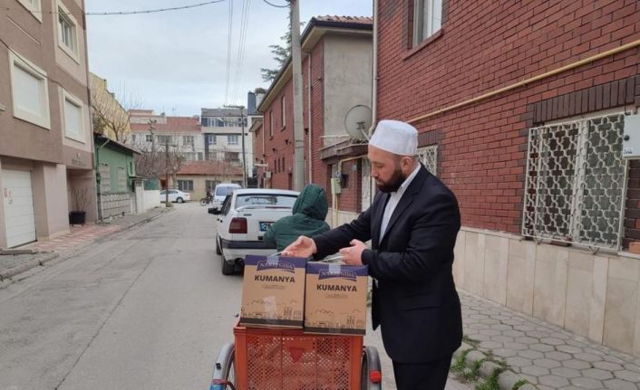 Hayırsever imam Ramazan’da ihtiyaç sahipleri için pedal çeviriyor