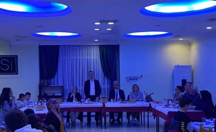 İpsala’da öksüz ve yetim çocuklar iftar yemeğinde bir araya geldi