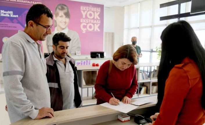 Mezitli Belediyesinin temizlik çalışanlarından örnek dayanışma