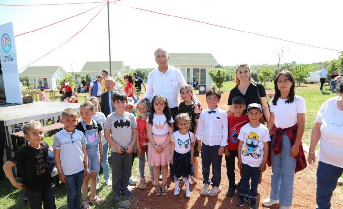 Mezitli’de çocuklar bayramı ’Mutlu Yaşam Köyü’nde kutladı