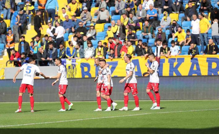 Şeref Özcan: "Golü benim atmam önemli değil”