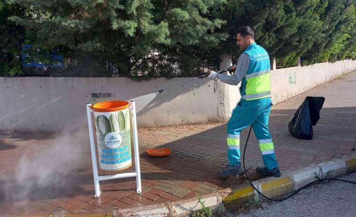 Adıyaman’da çöp kovaları düzenli olarak temizleniyor