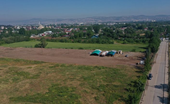 Başiskele’de kurbanlık hayvan satışı için hazırlıklar başladı