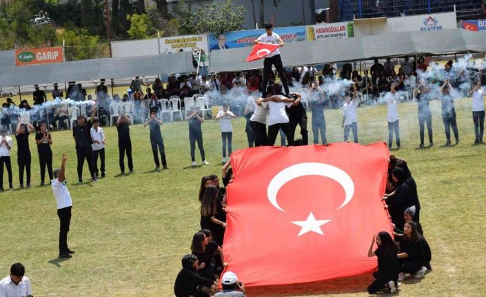 Bozyazı’da 19 Mayıs coşkusu