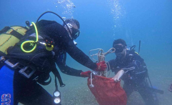 Büyükşehir’den 19 Mayıs’ta deniz ve plaj temizliği