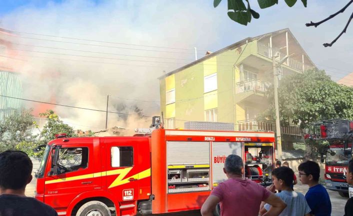 Depo olarak kullanılan ev alevlere teslim oldu