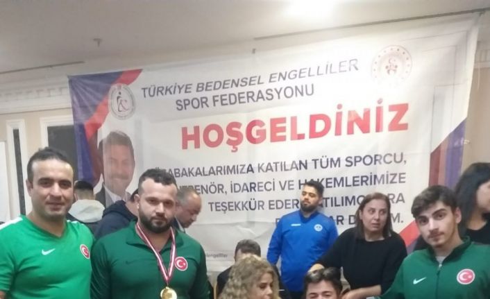 Düzceli iki sporcu para halter milli takım kampında