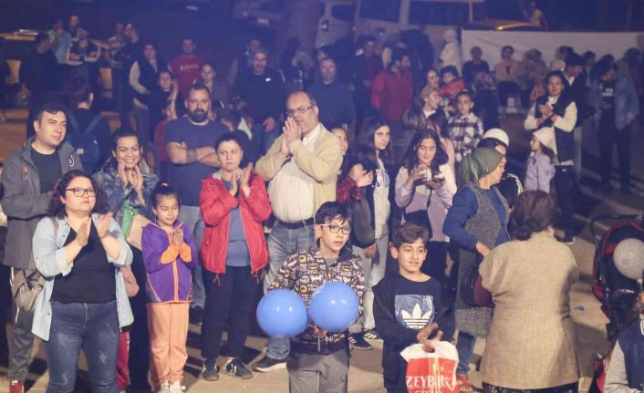 Karacasulular, Büyükşehir’in bahar konseriyle doyasıya eğlendi