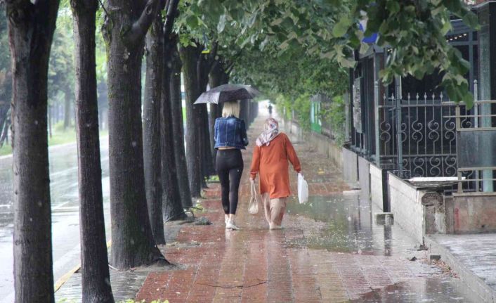 Kocaeli’de kısa süreli sağanak etkili oldu