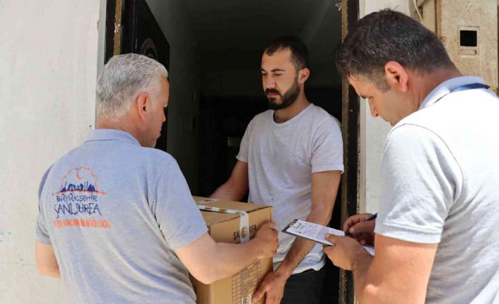 Şanlıurfa’da ihtiyaç sahiplerine gıda kolileri ulaştırılıyor