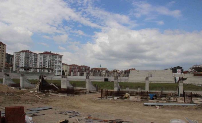 Şehir Stadyumu 29 Ekim’e yetiştirilecek