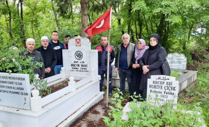 Şehit jandarma er kabri başında anıldı