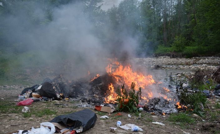 Sinop’ta tonlarca çöpün geri dönüşüme kazandırılmadan yakılmasına tepki